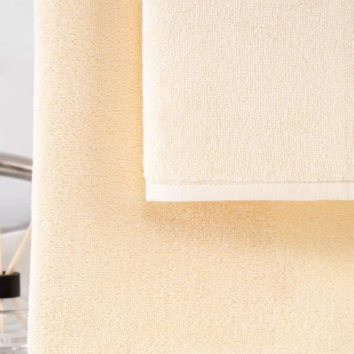 Махровое полотенце без бордюра (Серебристый)