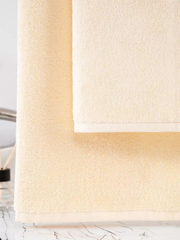 Махровое полотенце без бордюра (Серебристый)